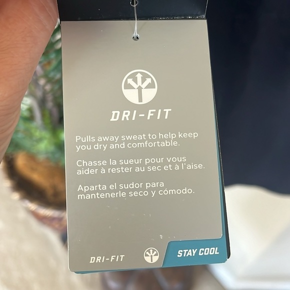 Brand New Nike Dri-Fit Black Tank Top Crew Neck Sporty Workout Athletic Gym - Picture 11 of 13